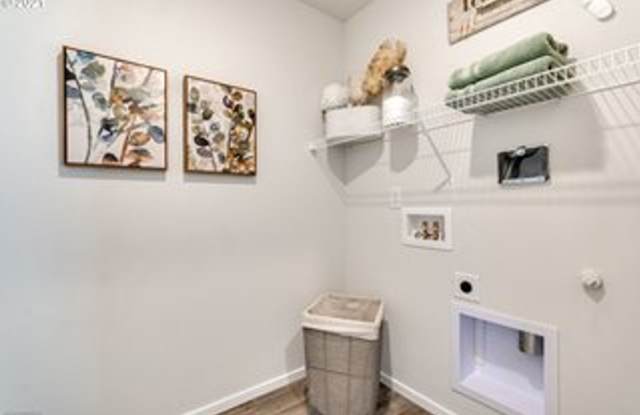 3 Bed 2.5 Bath Home in Vancouver! Stainless Steel Appliances! Easy access to I-205! photos photos