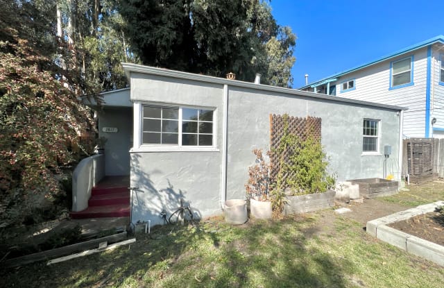 2817 Humboldt Avenue - 2817 Humboldt Avenue, Oakland, CA 94602