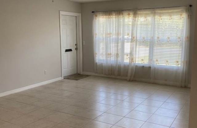 1324 Mesa Dr. #215-C Gallery 2