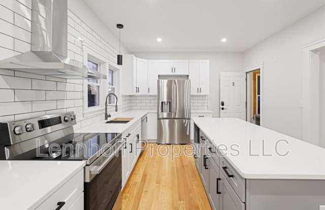 28 Clark Street - 3 photos photos