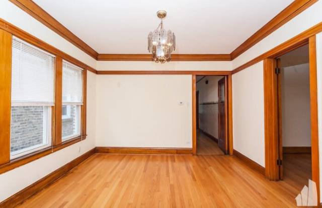 3116 North Davlin Court Gallery 4