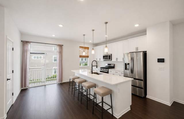 4437 Chelsea Manor Circle Gallery 4