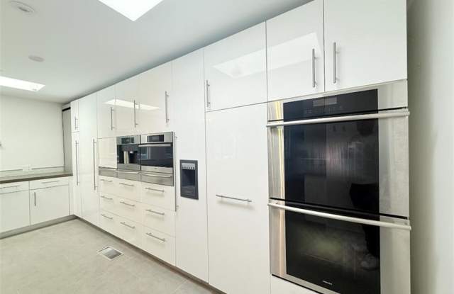 1801 Roscomare Road - 1801 Roscomare Road, Los Angeles, CA 90077