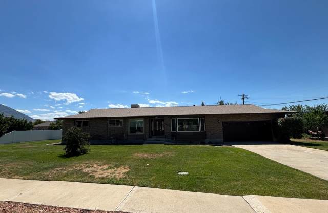 Nice Rambler home with a finished basement in desirable neighborhood photos photos