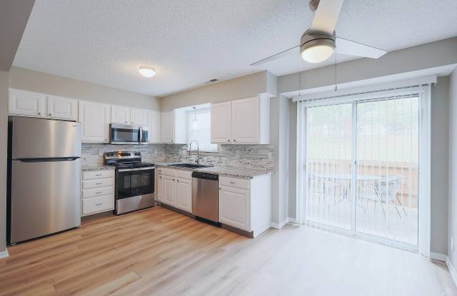 Chestnut Heights Townhomes Gallery 2