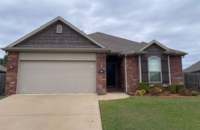 Stunning 3-Bedroom, 2-Bathroom Single Family Home in Fayetteville! photos photos