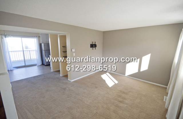Oakdale Townhouse Available Now, New Carpet, Open Floor Plan, Large Balcony, 2 Car Attached Garage Gallery 3