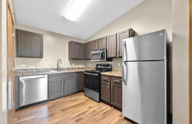 Sun Prairie/Vista Court photos photos