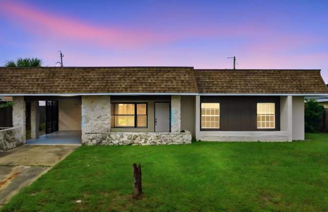 Freshly Painted 3-Bedroom, 2-Bathroom Home with Spacious Kitchen, Fenced Yard & Carport Gallery 1