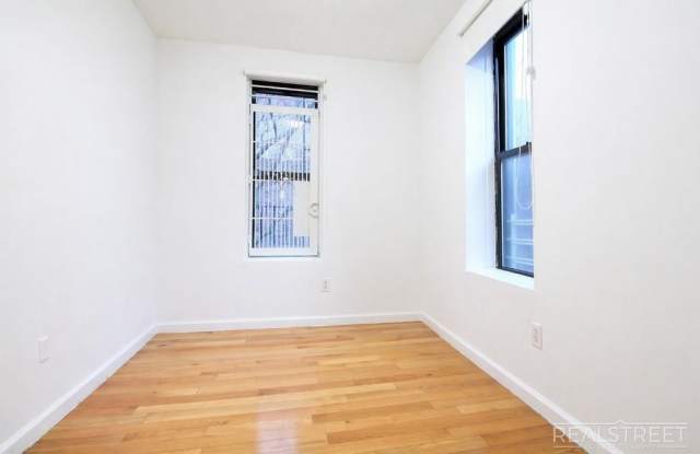 183 Seventh Avenue Gallery 4