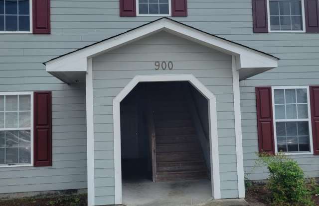 900 Hammock Lane Gallery 1