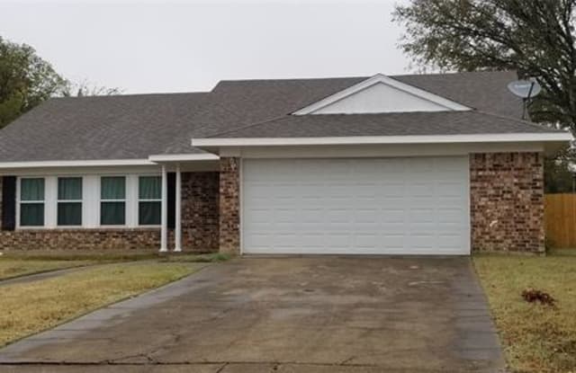8 Crooked Creek Court - 8 Crooked Creek Court, Trophy Club, TX 76262