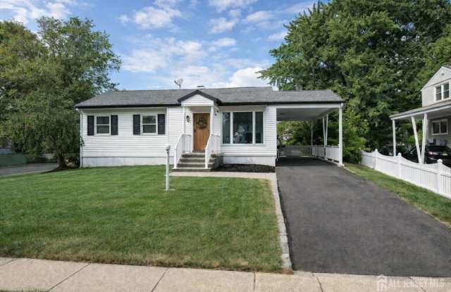 339 Middle Road photos photos