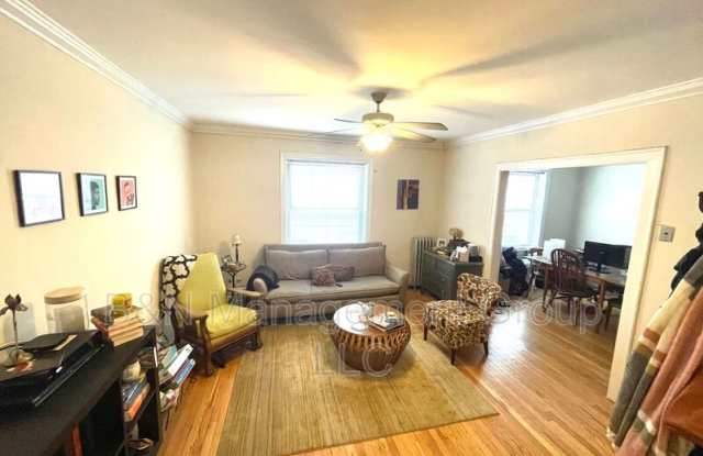 910 W Oakdale photos photos