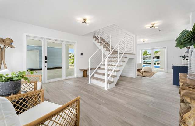 153 Valencia Drive Gallery 4