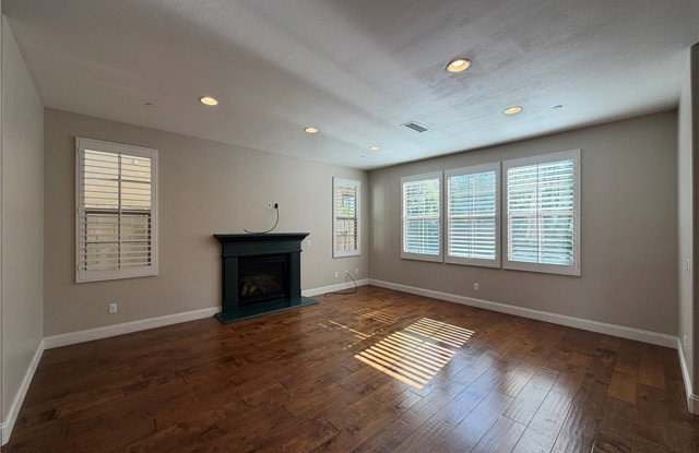 132 Carrotwood Gallery 4
