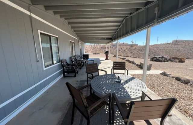 2 Br FURNISHED Home with Utilities-Close to River & Casinos, GREAT VIEWS -WINTER Rental Gallery 3