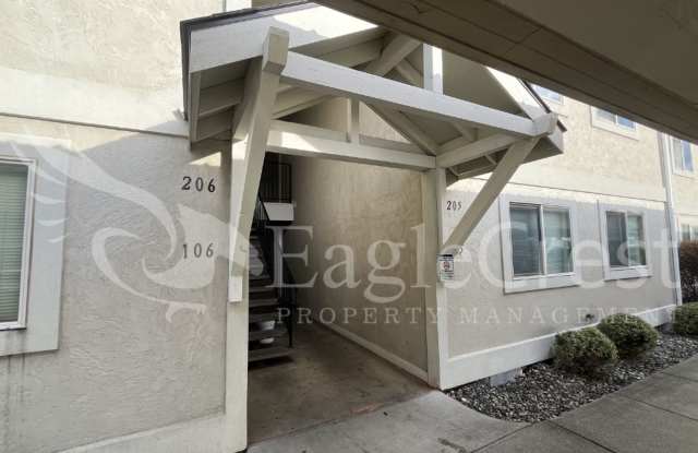 Two Bedroom, Two Bathroom Unit at the Vineyards HOA photos photos