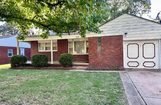 Charming 2BR House in Wichita Gallery 1