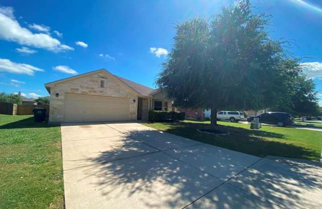 A warm, inviting home in the heart of Kyle’s sought-after community! Gallery 3