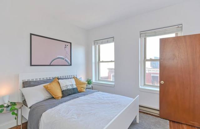 156 Cottage St. Gallery 2