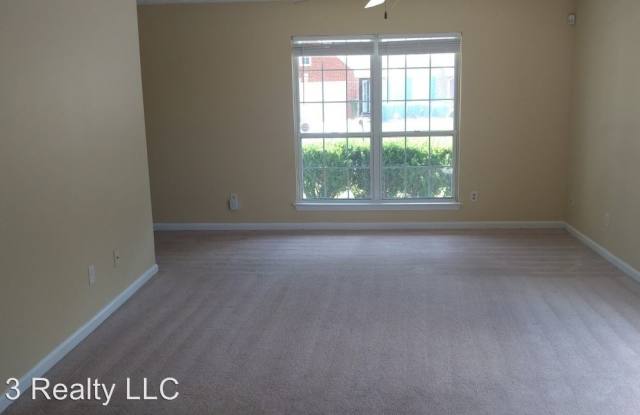 8561 Lakemeadow Dr Gallery 3