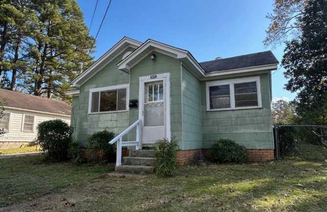 815 West Main - 815 West Main Street, Magnolia, AR 71753