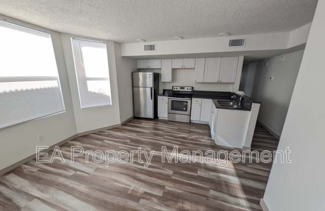 725 Edith Blvd SE* photos photos