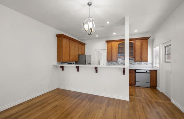 1430 Upas Street - 1 Gallery 3