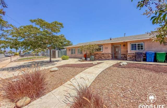 9719 Castaic Ct photos photos