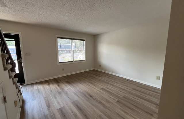 220 14th Avenue Southeast - C Gallery 3