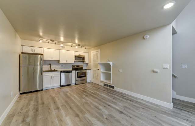 Crestview Townhomes photos photos