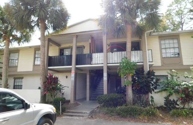 Large 1 Bed Condo, w/Bonus Room (Office?)  1 1/2 Bath photos photos