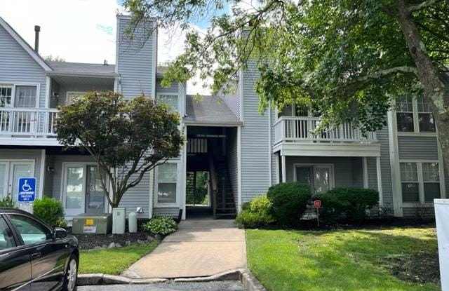 75 KENWOOD Gallery 1