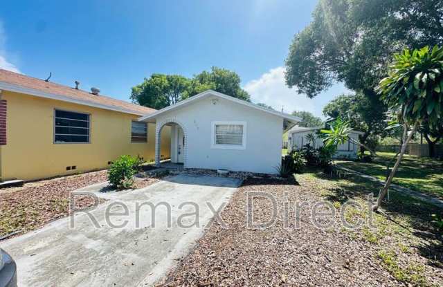 218 NORTH D Street, Lake Worth Beach, FL 33460 Gallery 4