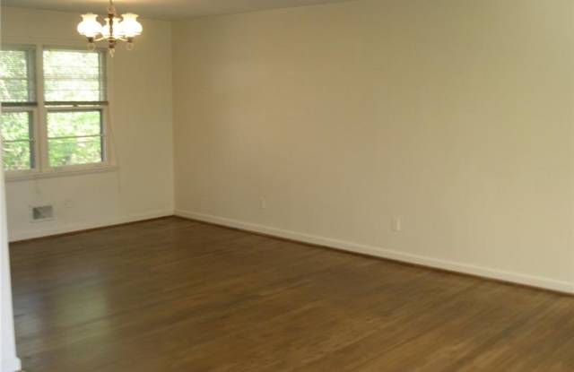 2470 Ridgefield Terrace Gallery 3