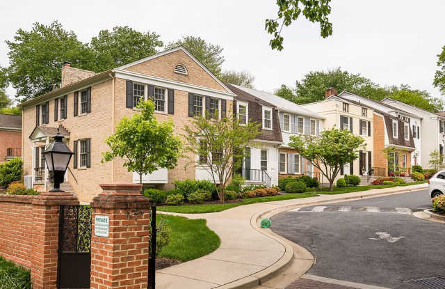 Rarely Available Charming Chevy Chase Patio Townhome at The Hamlet Gallery 3