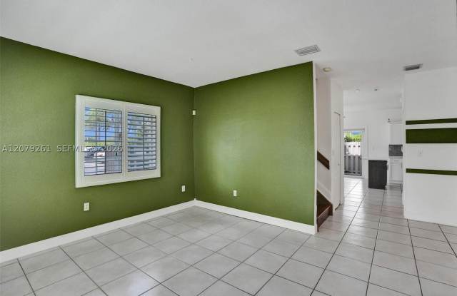 12232 SW 148 TER Gallery 3