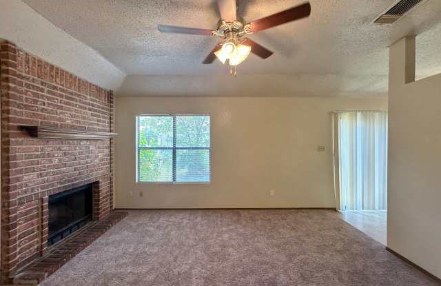Price Drop!  Pets Accepted! Gallery 4