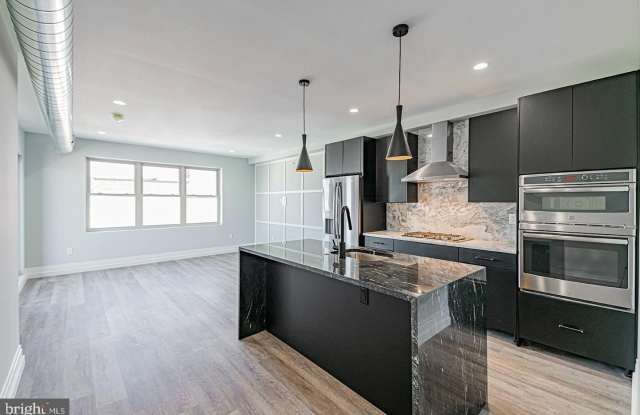 526 BROWN Street unit: 302 photos photos