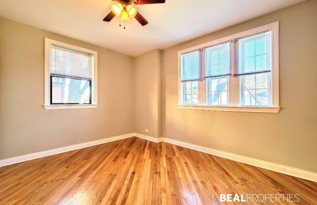 896 Green Bay Rd photos photos