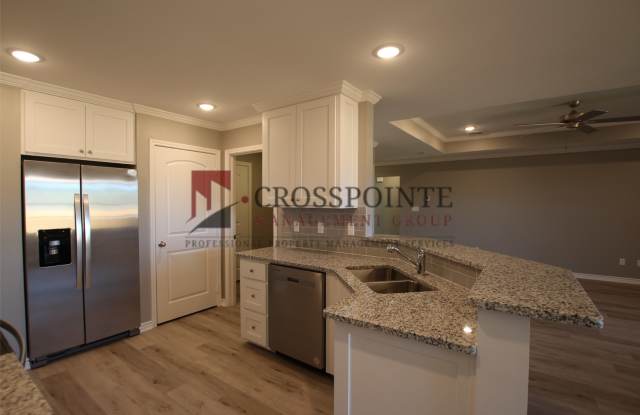 Beautiful 3 Bedroom 2 Bathroom Townhouse in South Tyler! Gallery 3