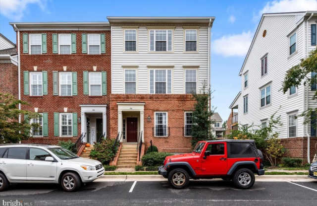 710 NORFOLK LANE photos photos