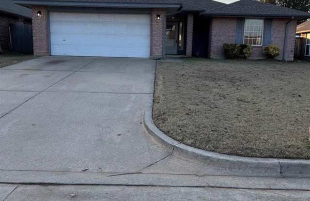 317 S Chanda Lane - 317 South Chanda Lane, Mustang, OK 73064