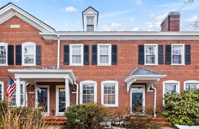 Fully Renovated 2BR/2BA with Finished Lower Level  Private Patio in Arlington photos photos