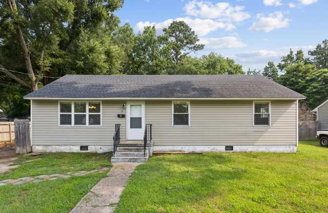 3BR/2BA Ranch in Newport News, VA – One-Level Living Gallery 1