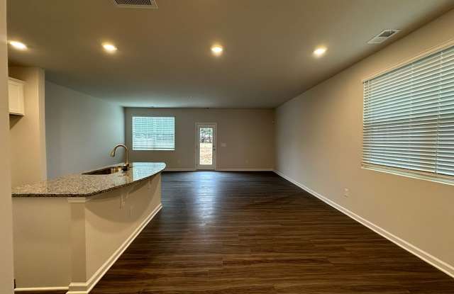 12832 Canton Side Ave Gallery 4