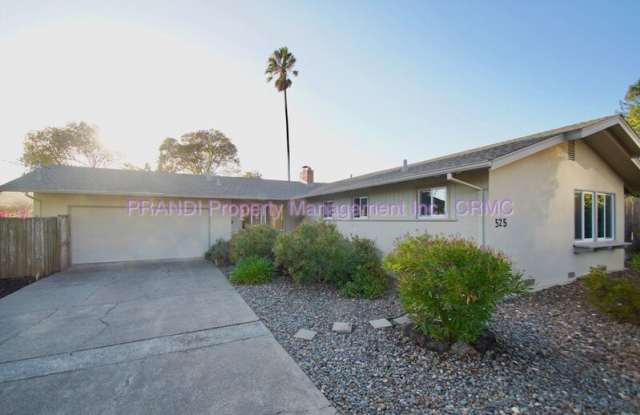 525 Las Colindas Rd photos photos