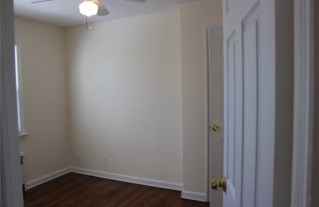 37 Hemlock Street Gallery 2
