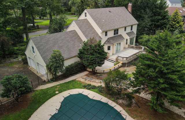 18 Seven Oaks Drive photos photos